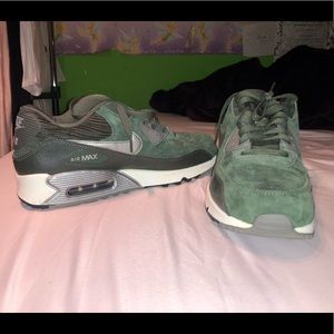 Nike Air Max 90 Green Suede